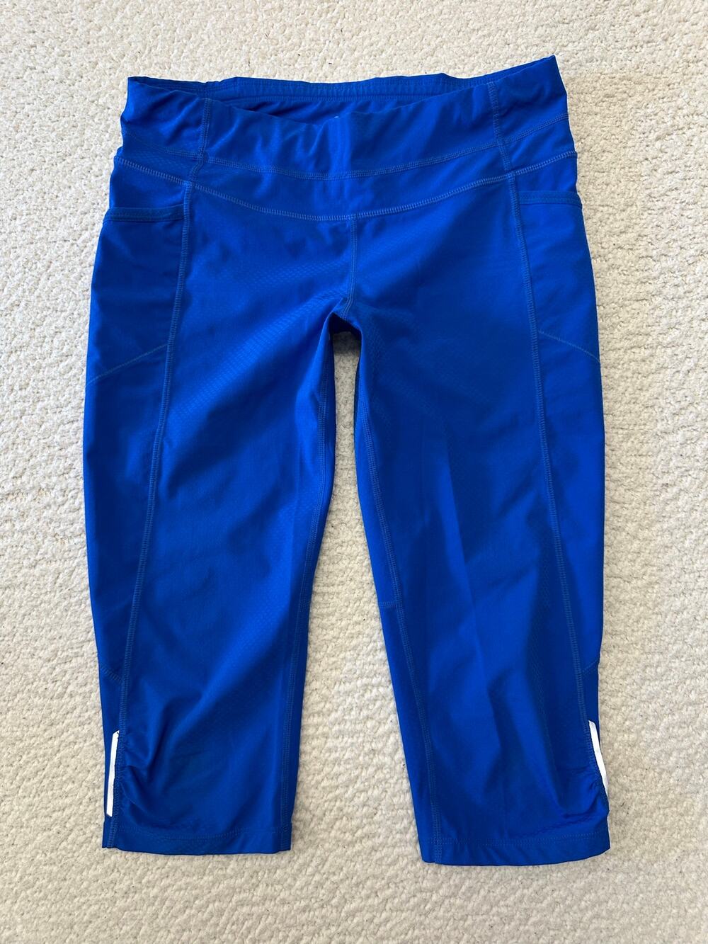 Athleta Womens Dobby Be Free Knickers Capri Leggings Small